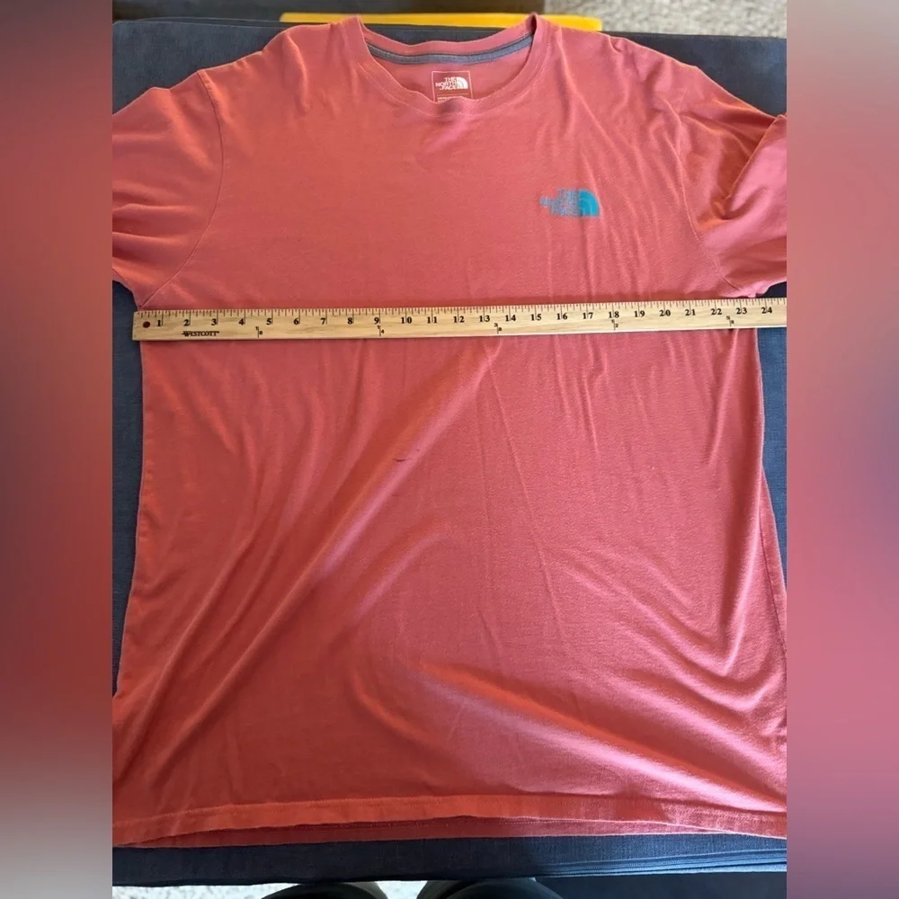 The Northface Men’s Coral T Shirt Size XL Short Sleeve Cotton Crew Neck Summer